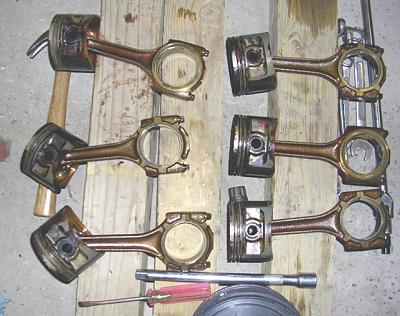 C4 2.8L non-quattro Engine Removal-pullout084-pistons.jpg