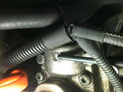Help with broken vacuum line-img_0249.jpg