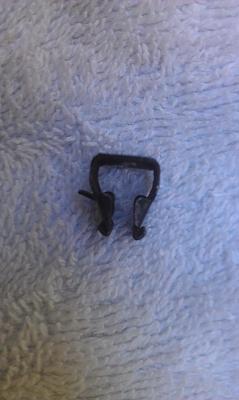 Finding the right plastic fastener...-clip-side.jpg