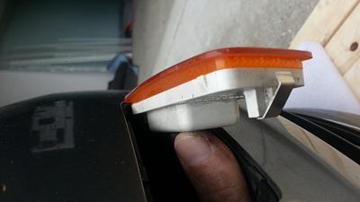 2005 A6 front side marker light changing-20130505_160932.jpg