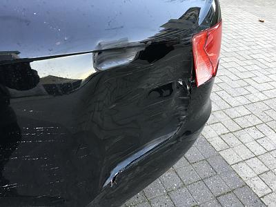 Need help regarding rear quarter panel-img_1588.jpg
