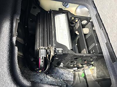 I have an 05 A6 and the stereo isn't working-img_2965.jpg