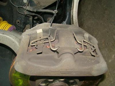 4 Pads per Caliper Brake Question? SEE PIX>>-dsc04571.jpg