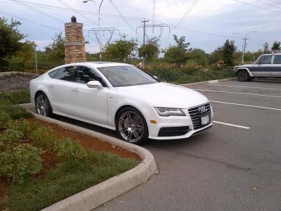 Just got my 2012 Premium Plus-img-20120826-00179.jpg