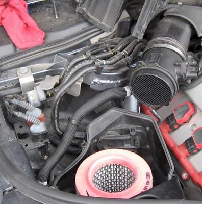 How-to: 2004 A8 Oil Change Procedure-img_1899_air_filter_airbox_cover_off_2.jpg