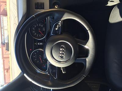 Blank button on steering wheel - 2013 Q7 S-line-image.jpeg