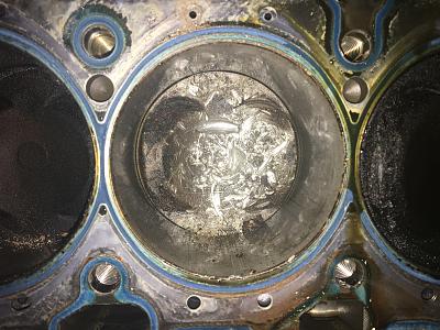 4.2 Engine Failure Dropped Valve-audi-4.2-damaged-piston.jpg
