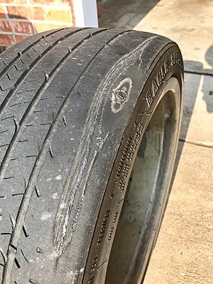 Strange tire damage - Any guesses?-1.jpg