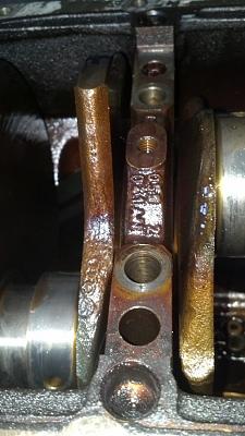 1999 audi a4 2.8l head bolt torque sequence-close-up-bracket.jpg
