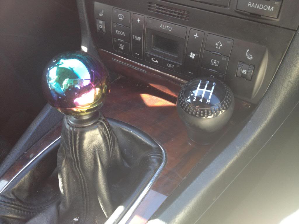Name: SHELBYshiftknob_zps3d332224.jpg
Views: 47
Size: 74.1 KB
