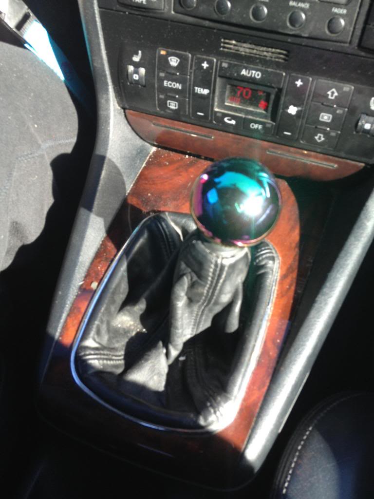 Name:  Shelbyshiftknob2_zpsc4fd05e4.jpg
Views: 57
Size:  76.0 KB