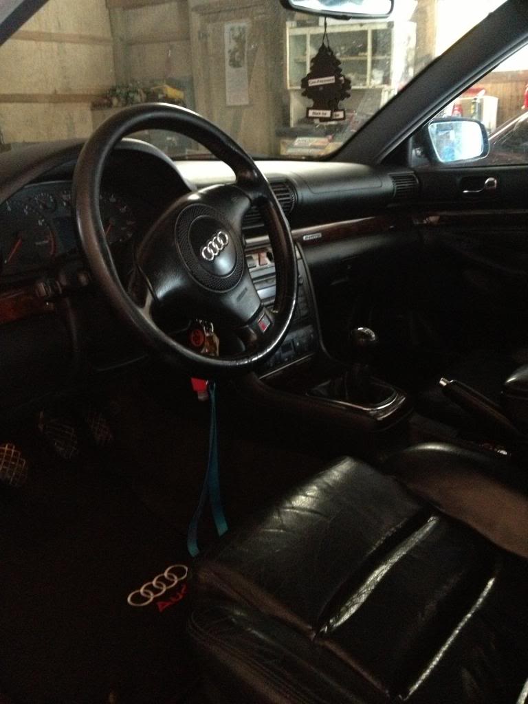 Name:  ShelbyFrontSeatsteeringwheel_zps0bee9ce8.jpg
Views: 853
Size:  71.9 KB