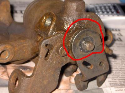 Brake fluid leak off caliper-pict1338.jpg