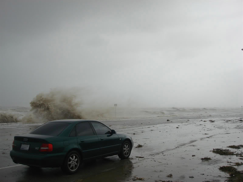 Name:  12Sept_HurricaneIke080Custom_Blur.jpg
Views: 111
Size:  40.4 KB