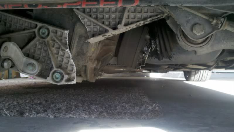 Name:  brokencrossmember1.jpg
Views: 125
Size:  43.5 KB