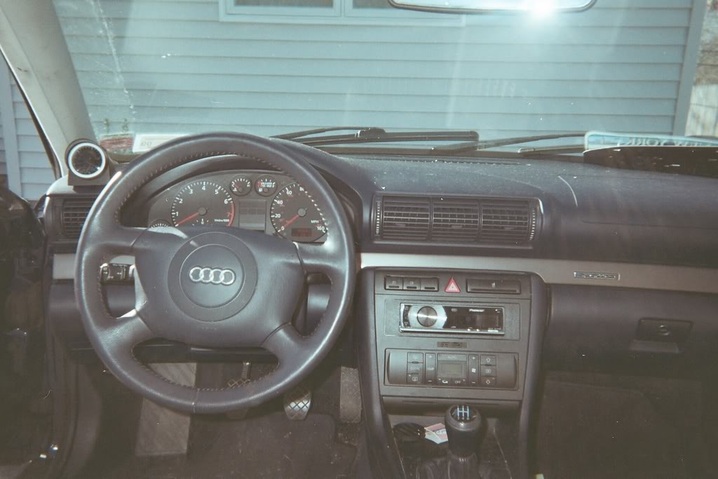 Name:  audiinterior.jpg
Views: 29
Size:  75.0 KB