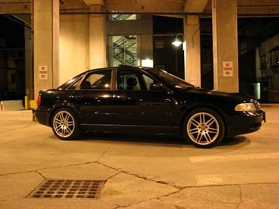 Black B5's with Chrome Rims-user28005_pic1670_1225161331.jpg