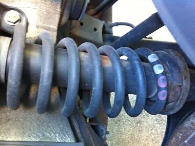 Strange squeak from rear driver's side suspension - any ideas?-photo-2.jpg