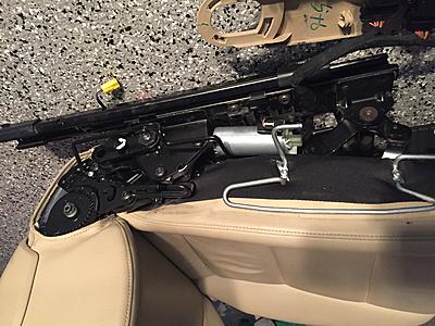 2003 A4 Power Seat Height Adjustment Problem-img_5151.jpg