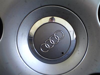 How do I remove the rims' center cap?-audi-parts-018.jpg