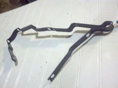 Not sure what this bracket is for...-2011-02-02_19-19-41_336.jpg