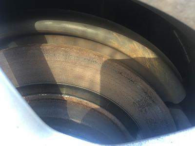 Rear Brake caliper seized, vehicle vibrate-img_3844.jpg