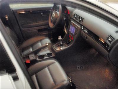 Car anyone tell me if this is manual or auto (photo) ?-a4.jpg