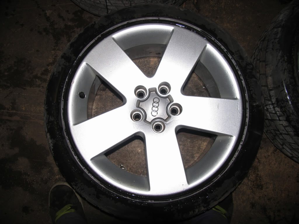 Name:  Audi-Felga1-1.jpg
Views: 31
Size:  113.3 KB