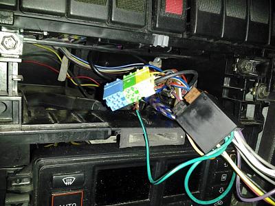 aftermarket head unit no rear speaker hookups-20130320_203815.jpg