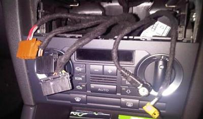 Symphony II: half or fully amplified? Bose or non-Bose-stereo_connections.jpg
