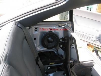 MKI TT Coupe Clean Sub Install-3stockspeaker.jpg