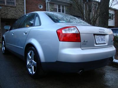 The black bottom bumper peice for the A4, please help!!-dsc03051.jpg