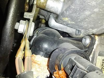 Orange liquid dripping from engine-img_20150605_151533.jpg