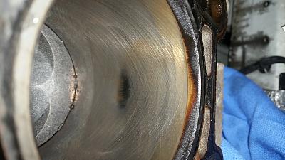 Does this cylinder spot look normal?-20150805_194415.jpg