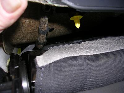 Seat panel removal-dscn3840.jpg