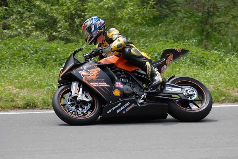 Name:  RC_8_Schwinge_L_3.jpg
Views: 126
Size:  92.4 KB