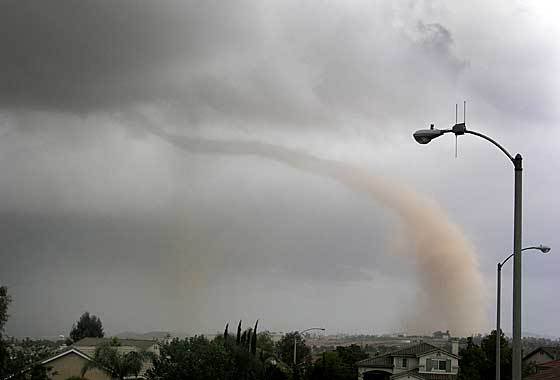 Name:  tornado1.jpg
Views: 52
Size:  13.1 KB